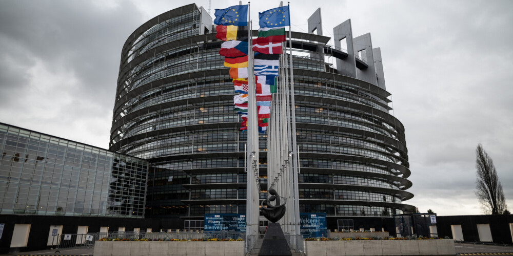Eiropas Parlaments aicina vērsties pret visiem rasisma, naida un vardarbības veidiem