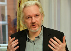 "WikiLeaks" dibinātājs Džūljens Asanžs. 