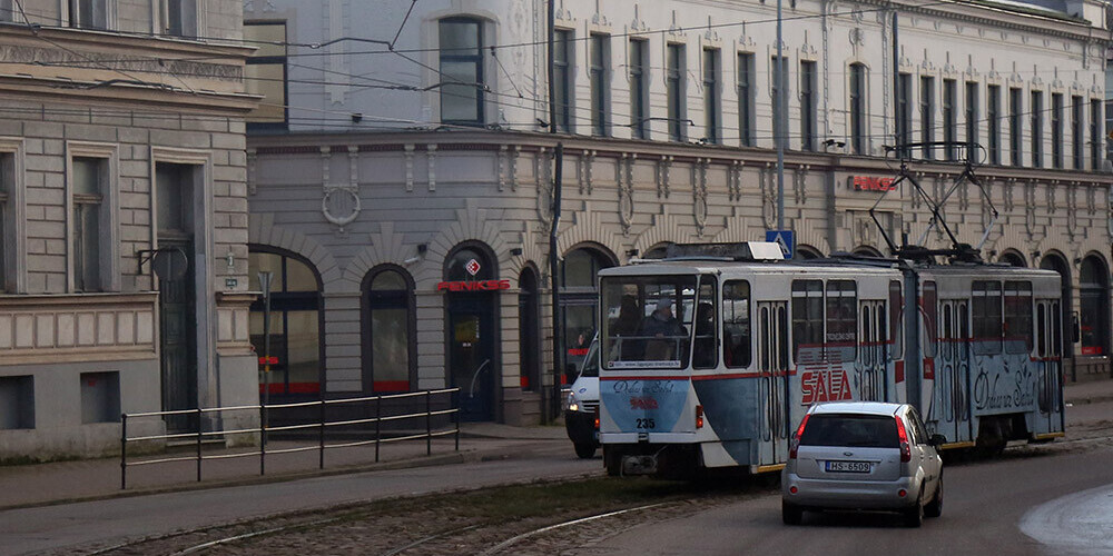 Valsts policija pabeigusi izmeklēšanu kriminālprocesā par laupīšanu Liepājā