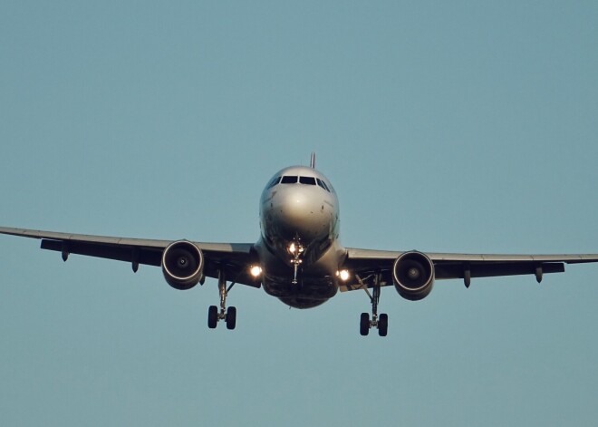 Drīzumā atjaunos aviosatiksmi starp Latviju un Lielbritāniju