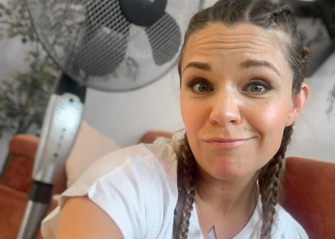 Par māmiņu otrajai atvasei kļuvusi dziedātāja Marta Grigale