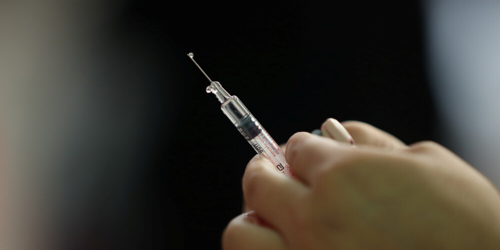 Tiešsaistes konferencē Covid-19 ārstēšanai un vakcīnu izstrādei izdevies savākt 6 miljardus eiro