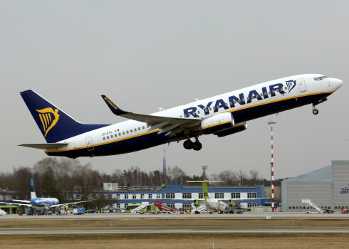 "Ryanair" atsāk lidojumus no lidostas "Rīga"; pirmais reiss - uz Vīni