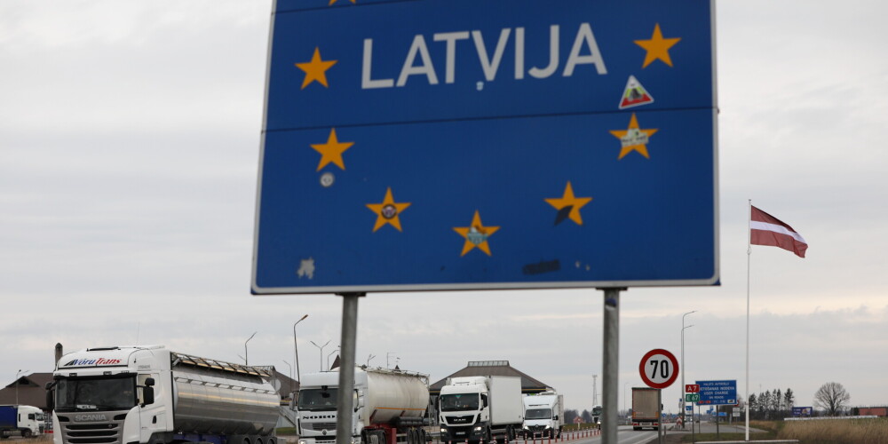 Гражданин России предложил латвийским пограничникам взятку, чтобы избежать карантина