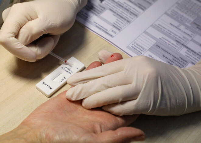 Latvijā joprojām īpaši drūma ar HIV saslimušo statistika; pasargāti nav arī jaundzimušie