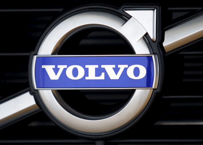 "Volvo Cars" problēmu dēļ atsauc vairāk nekā divus miljonus kopš 2006. gada ražoto automobiļu