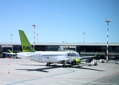 "airBaltic" šovasar plāno no Rīgas nodrošināt lidojumus uz 49 galamērķiem