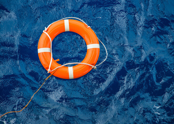 Спасатели вчера нашли в водоемах Латвии двух утонувших