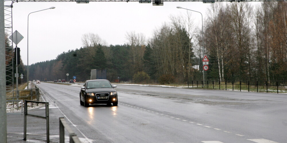 В четверг в ДТП на дорогах Латвии пострадали 16 человек