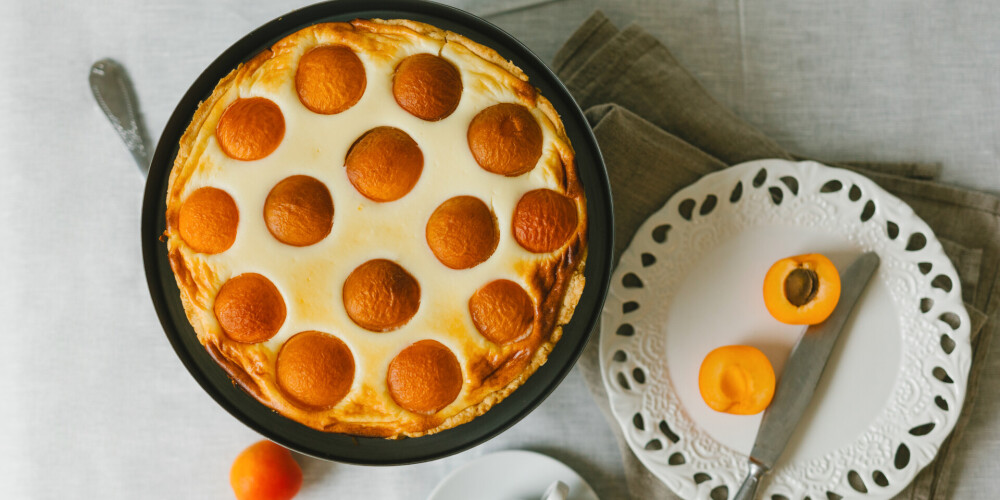 Пирог с абрикосами: рецепт приготовления вкусного десерта