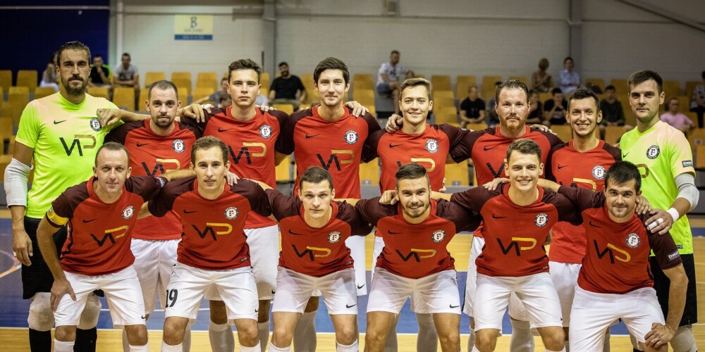 "Petrow" pirmo reizi vēsturē triumfē Latvijas telpu futbola virslīgā