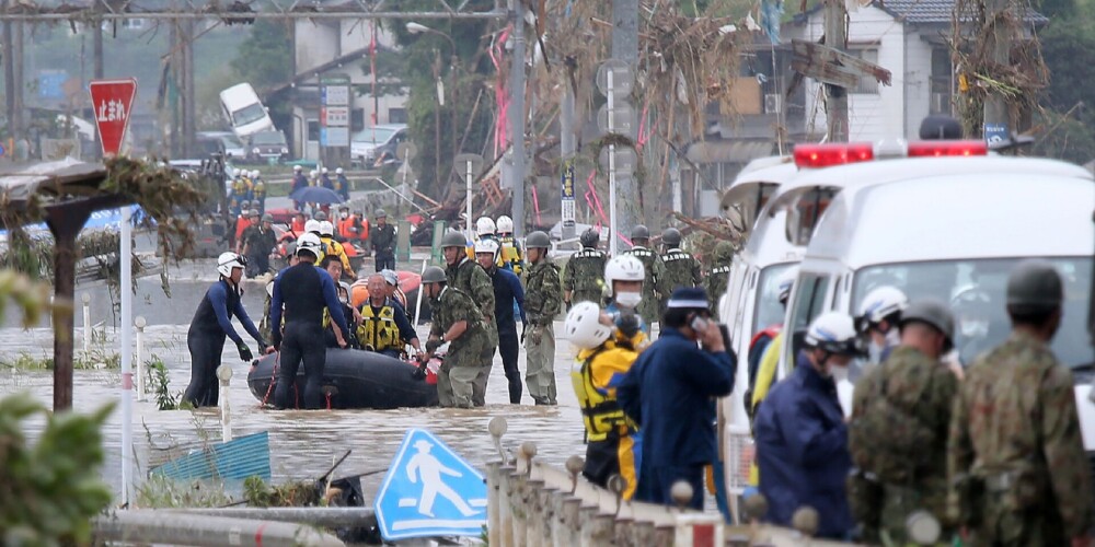 Spēcīgais lietus Japānā izraisījis milzīgus plūdus, gājuši bojā 34 cilvēki