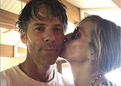 Džūlija Robertsa ar vīru Deniju Moderu.