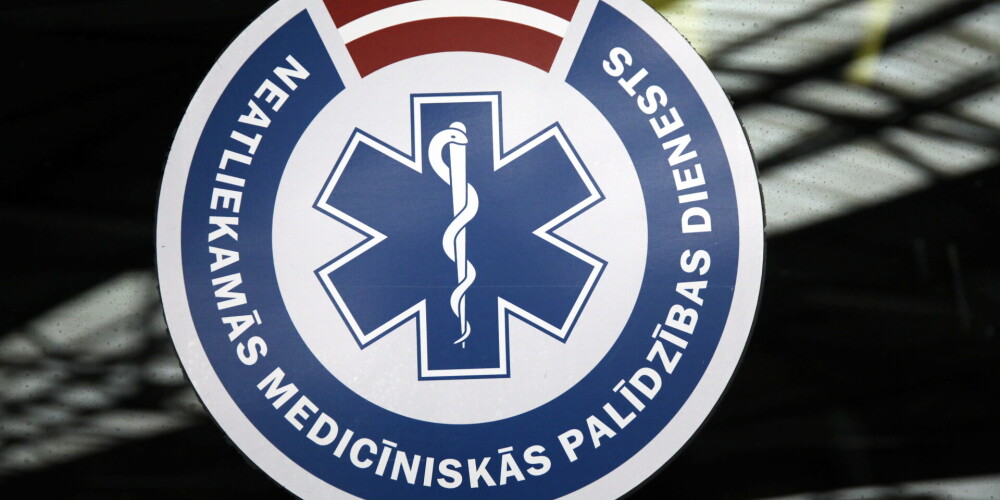 NMP dienests organizē un nodrošina efektīvu, savlaicīgu un kvalitatīvu neatliekamo medicīnisko palīdzību saslimušajiem un cietušajiem veselībai un dzīvībai kritiskās situācijās ikdienā un ārkārtas situācijās visā Latvijā. Lai izsauktu neatliekamo medicīnisko palīdzību zvaniet – 113Ģimenes ārstu konsultatīvais tālrunis 66016001