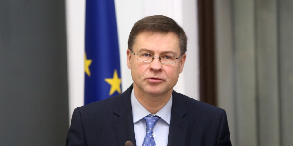 Dombrovskis: cīņai pret naudas atmazgāšanu ES nepieciešama visaptveroša pieeja