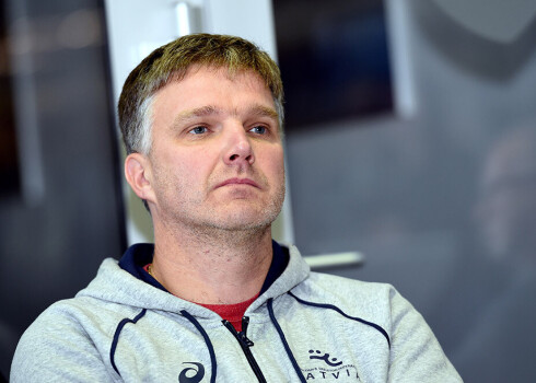 Latvijas izlases bobslejisti 22 vīru sastāvā sezonai gatavojas Ventspilī