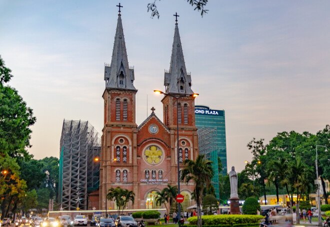 Saigonas nosaukums saglabājies, jo reti kurš vietējais pilsētu sauc par Hošiminu. Saigona, un viss.