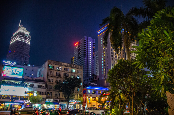 Saigonas nosaukums saglabājies, jo reti kurš vietējais pilsētu sauc par Hošiminu. Saigona, un viss.