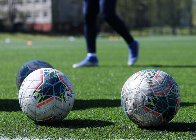 В двух латвийских футбольных клубах выявлено четыре случая заболевания Covid-19