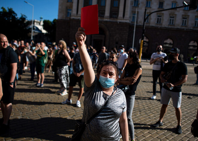 Bulgārijā ceturto vakaru pēc kārtas notikuši protesti pret valdību