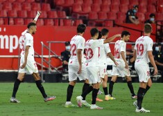 "Sevilla" futbolisti praktiski droši arī nākamsezon spēlēs UEFA Čempionu līgā.