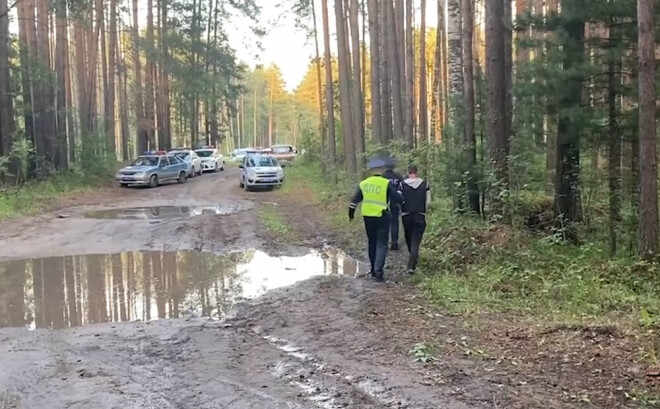 Notikuma vietā ieradās policijas papildspēki un drīzumā noķēra visus bēgļus.