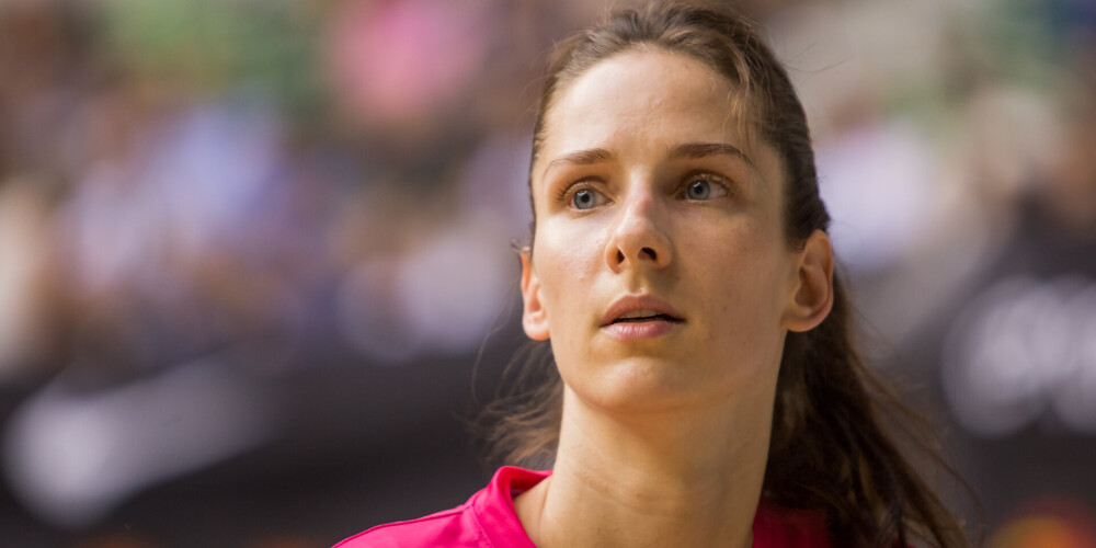 Sieviešu izlases basketboliste Kristīne Vītola karjeru turpinās Ungārijas klubā DVTK