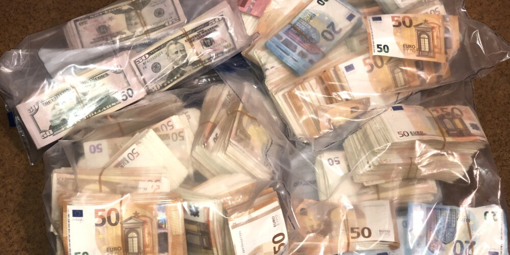 Policija apturējusi kibernoziedznieku grupu un izņēmusi kriptovalūtu vairāk nekā 110 000 eiro apmērā