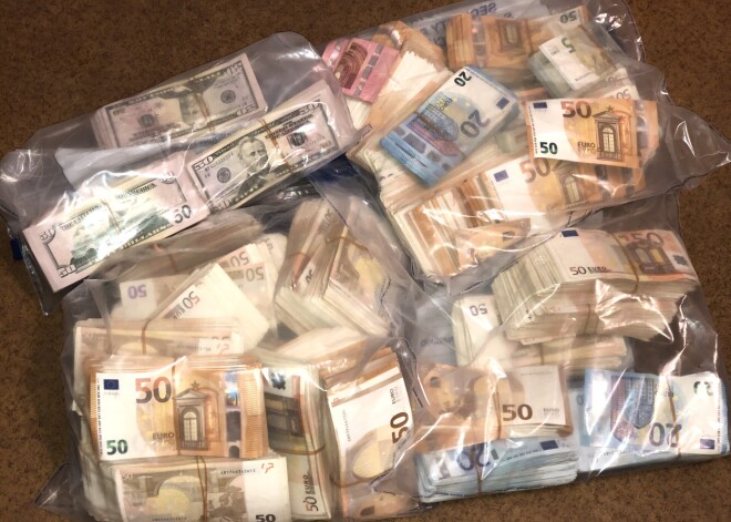 Policija apturējusi kibernoziedznieku grupu un izņēmusi kriptovalūtu vairāk nekā 110 000 eiro apmērā