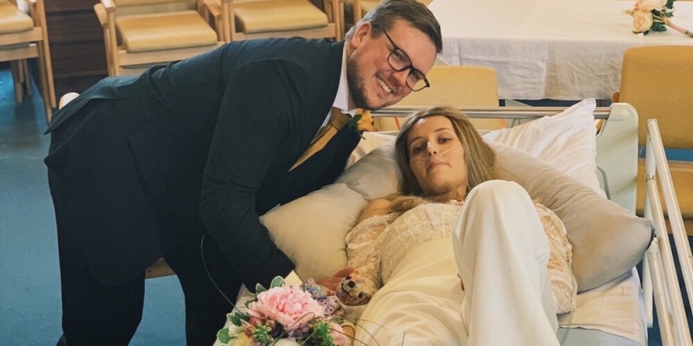 25-летняя девушка сыграла свадьбу в больничной палате — и умерла через месяц