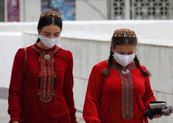 Turkmenistānā slēdz tirdzniecības centrus, teātrus un parkus