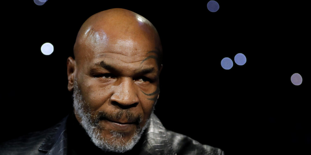 Maikls Džeralds "Maiks" Taisons (angļu: Michael Gerard "Mike" Tyson; dzimis 1966. gada 30. jūnijā Bruklinā, Ņujorkā, ASV) ir bijušais amerikāņu bokseris. Viņš bija neapstrīdams čempions smagajā svarā, viņam pieder rekords kā jaunākajam bokserim, kas ir bijis smagsvaru čempions WBC, WBA un IBF versijās. WBC titulu viņš ieguva 20 gadu, 4 mēnešu un 22 dienu vecumā. Karjeras laikā viņš kļuva slavens, pateicoties savam niknajam un iebiedējošajam boksēšanās stilam, kā arī pateicoties savai strīdīgajai uzvedībai cīņas ringā un ārpus tā.