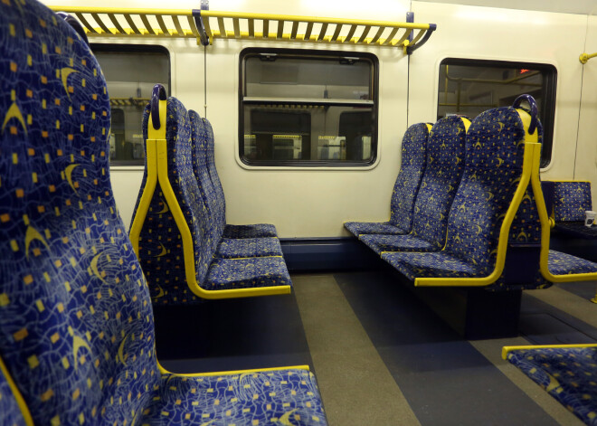 Atsaukušies 16 cilvēki, kuri braukuši kopā ar Covid-19 slimnieku vilcienos uz un no Daugavpils