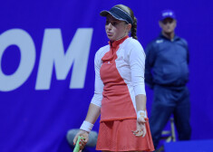 Aļona Ostapenko savu karjeras lielāko panākumu - uzvaru "Roland Garros" izcīnījusi tieši uz māla seguma.