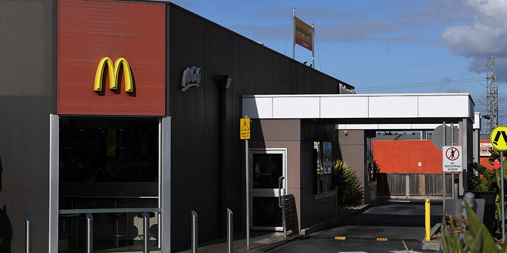 Trim austrāliešiem brauciens uz "McDonald's" izmaksā tūkstošiem dolāru