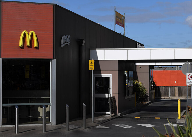 Trim austrāliešiem brauciens uz "McDonald's" izmaksā tūkstošiem dolāru