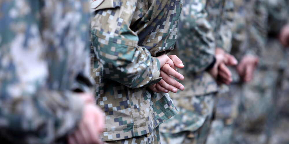 Latvija ar 34 karavīru lielu vienību plāno piedalīties NATO misijā Irākā