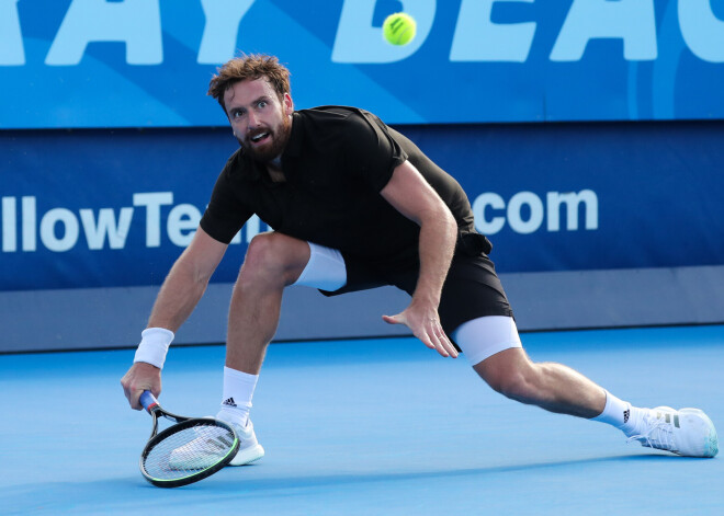 Gulbis uzvar Ivanovu un "Merks Cup" vērtējumā izvirza Latvijas tenisistus vadībā