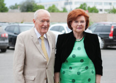 Vaira un Imants gredzenus mija Kanādā pirms 60 gadiem. Līgavai tolaik bija 22 gadi, bet līgavainim – 26. Šā gada 16. jūlijā pārim bija Dimanta kāzas.