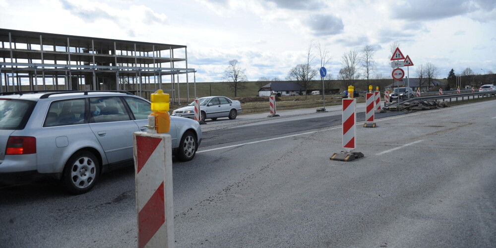 Начат ремонт Даугавпилсского шоссе: ожидаются пробки