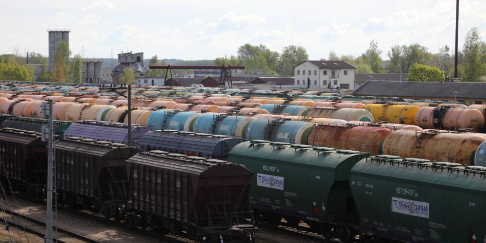 "LDz Cargo" augusta vidū izsolē piedāvās iegādāties 200 lietotus dzelzceļa kravas vagonus
