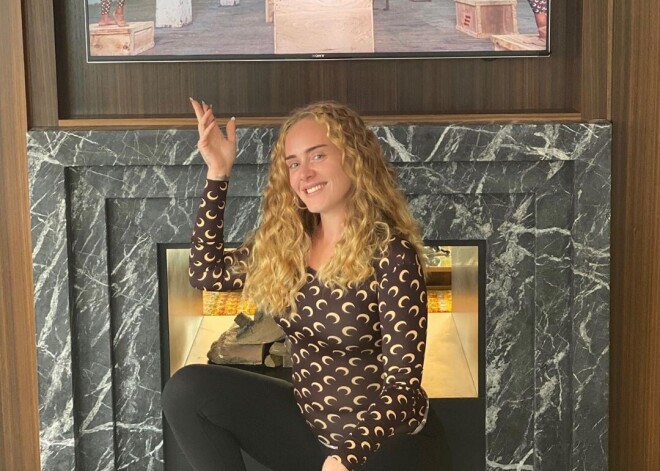 После похудения на 45 кг Адель выложила фото в боди и легинсах - поклонники с трудом узнали певицу