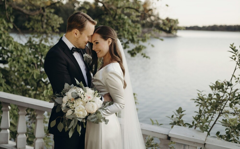 Pēc 16 gadu ilgas kopdzīves gredzenus ar savu dzīvesbiedru mij Somijas premjerministre