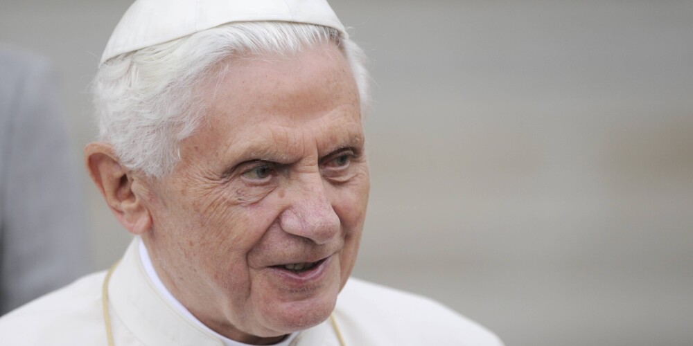 Vatikāns komentējis Benedikta XVI veselības stāvokli