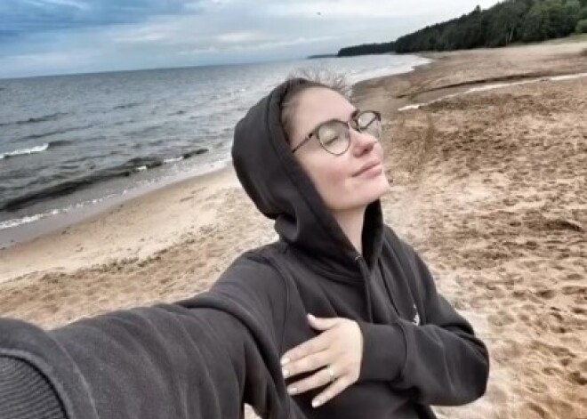 Муцениеце после скандального развода с Прилучным уехала в Латвию