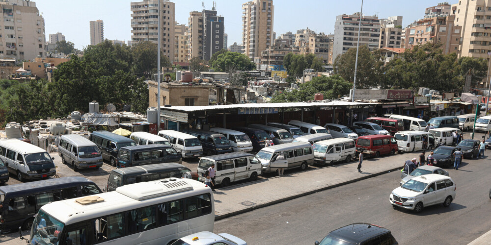 Beirūta ir Libānas lielākā pilsēta, tās galvaspilsēta un nozīmīgākā ostas pilsēta. Tā atrodas uz pussalas Libānas kalnu pakājē pie Vidusjūras. Beirūtā dzīvo aptuveni 750 tūkstoši iedzīvotāju. Tās aglomerācijā dzīvo aptuveni 2,01 miljoni iedzīvotāju, kas ir vairāk nekā puse no visiem valsts iedzīvotājiem.