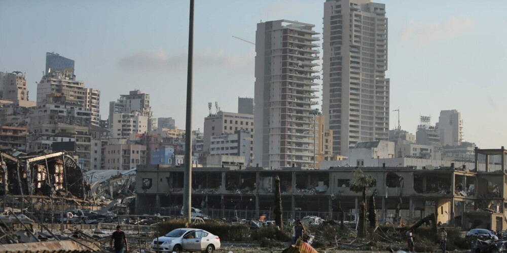 Около 300 тысяч человек остались без крова после взрыва в Бейруте