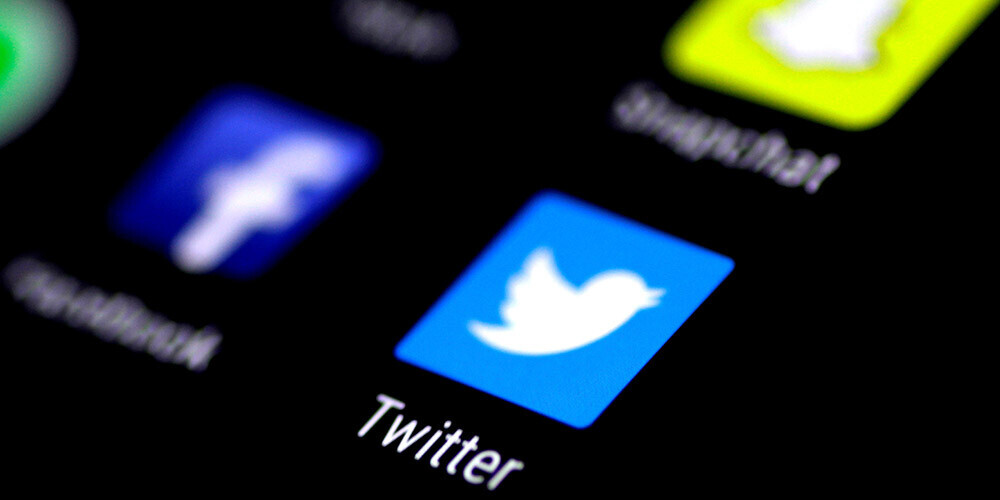 "Twitter" marķēs valdību amatpersonu un valsts mediju kontus