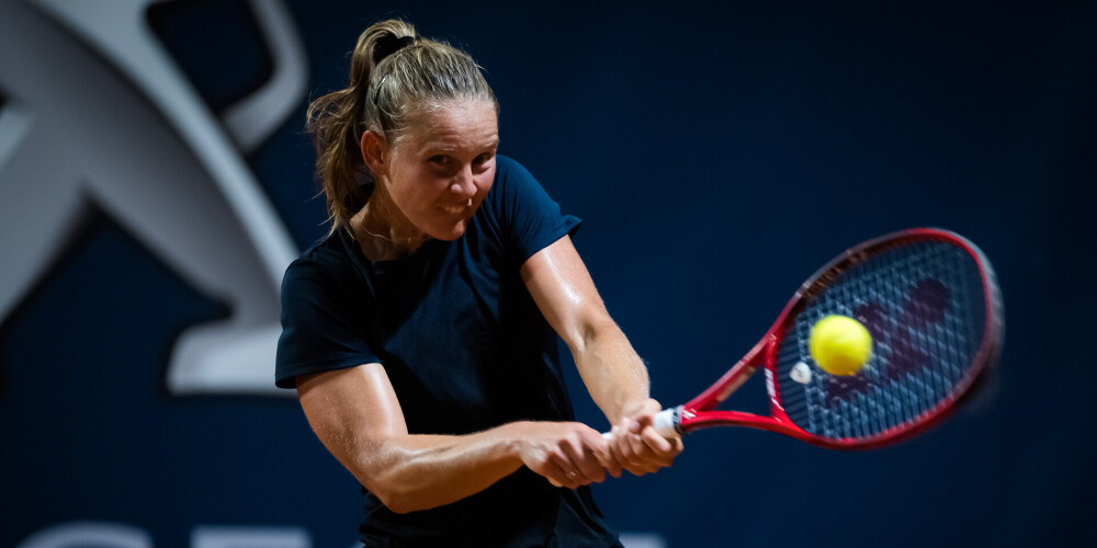 Pirmajā WTA turnīrā pēc piecu mēnešu pārtraukuma uzvaru izcīna francūziete Ferro