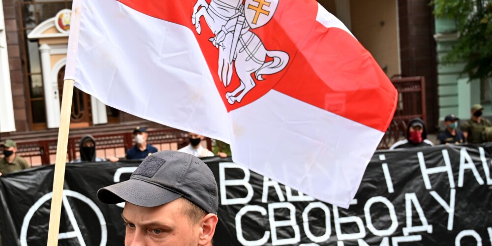 Piketā paudīs atbalstu Baltkrievijā protestējošajiem iedzīvotājiem